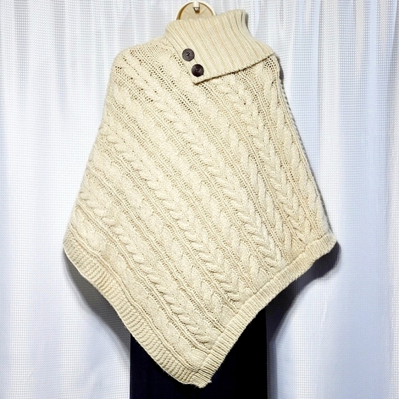 Chunky Cable Knit Cowl Neck Poncho (S) - Picture 3 of 9